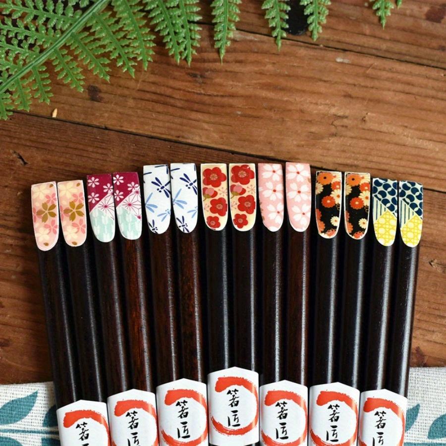 1 Pairs Japanese Flower Pattern Pointed Chopsticks Smooth Wax-free Wood Polka Dot Chopsticks Chinese Family Restaurant Banquet Use Serving Chopsticks