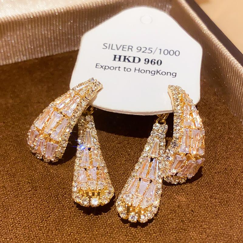 Винтажные серьги-капли с жемчугом и бриллиантовой инкрустацией - Ретро-стиль, Легкая роскошь, Высококачественный дизайн