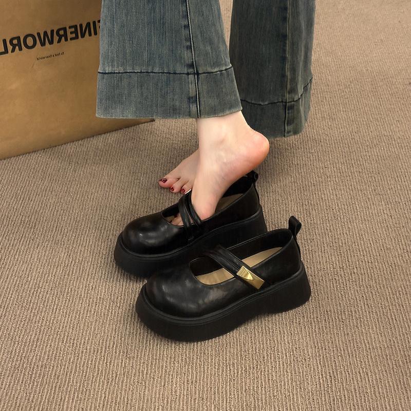 Туфли Мэри Джейн на платформе с ремешком-пряжкой, женский средний каблук, корейская версия, новинка 2025, весна-осень, маленькие кожаные туфли в британском стиле для женщин
