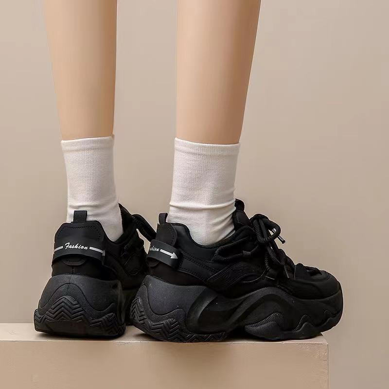 Обувь для папы, женские новые осенние универсальные кроссовки на платформе Muffin, высокие, маленькие повседневные кроссовки для бега