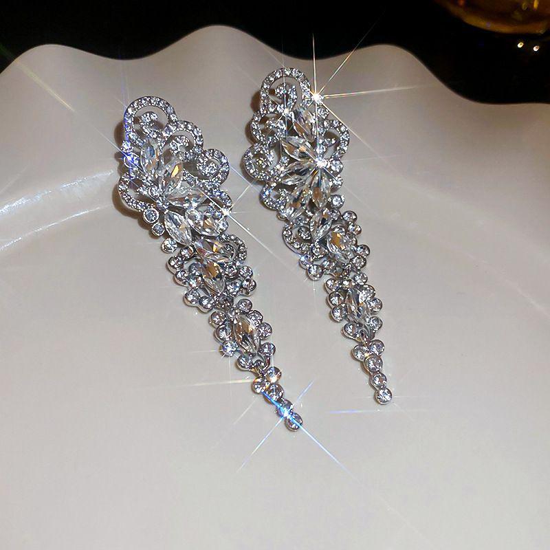 Серьги-кисточки с цветком, инкрустированные бриллиантами «Серебряная игла» - Европейский и американский стиль 2025 Легкая роскошь Женские серьги