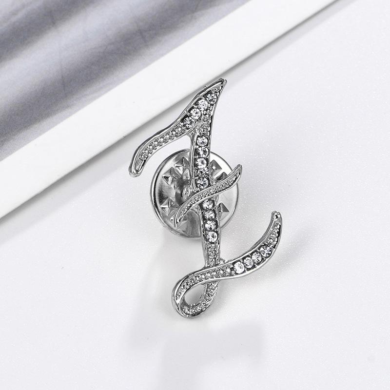 High-Precision Electroplated Vintage Alloy Brooch with Rhinestones
