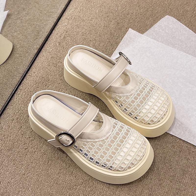 Полушлепанцы с толстой подошвой и закрытым носком женские для улицы 2025 новая летняя мода дышащие сетчатые шлепанцы подошва маффин обувь увеличивающая рост