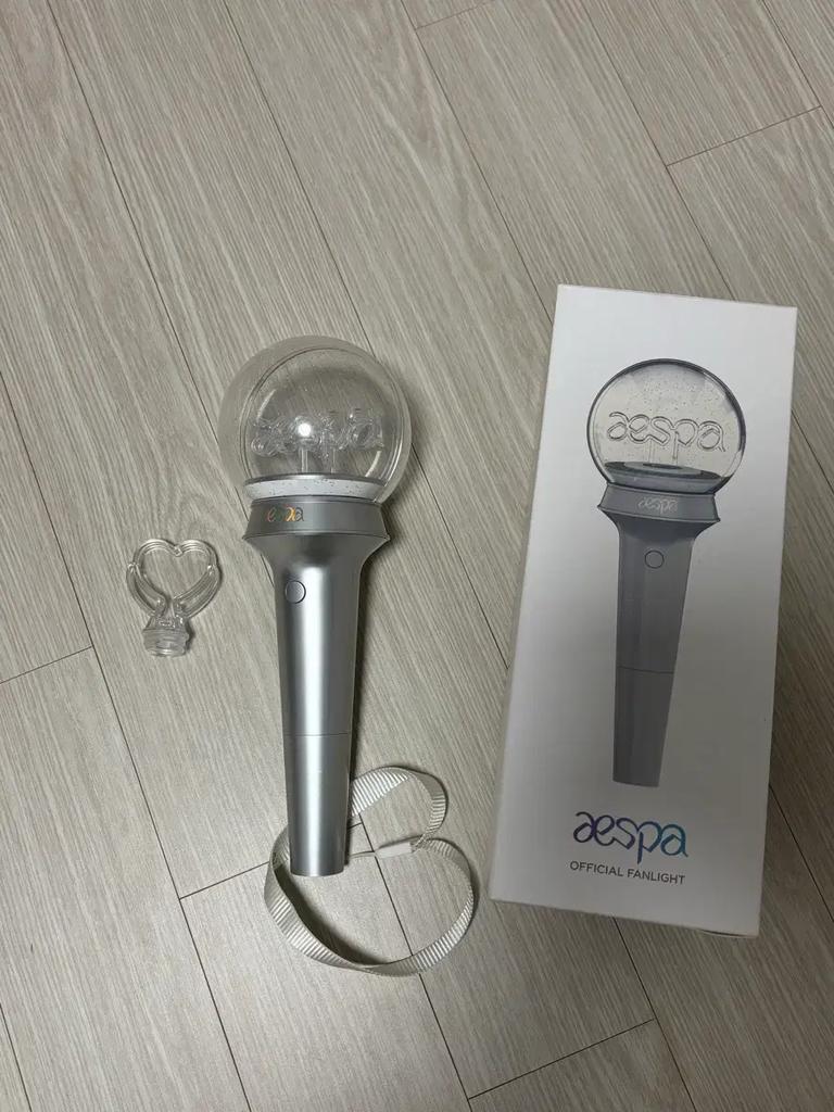 AESPA Cheering Stick ver.1 + Karina Amblem Used