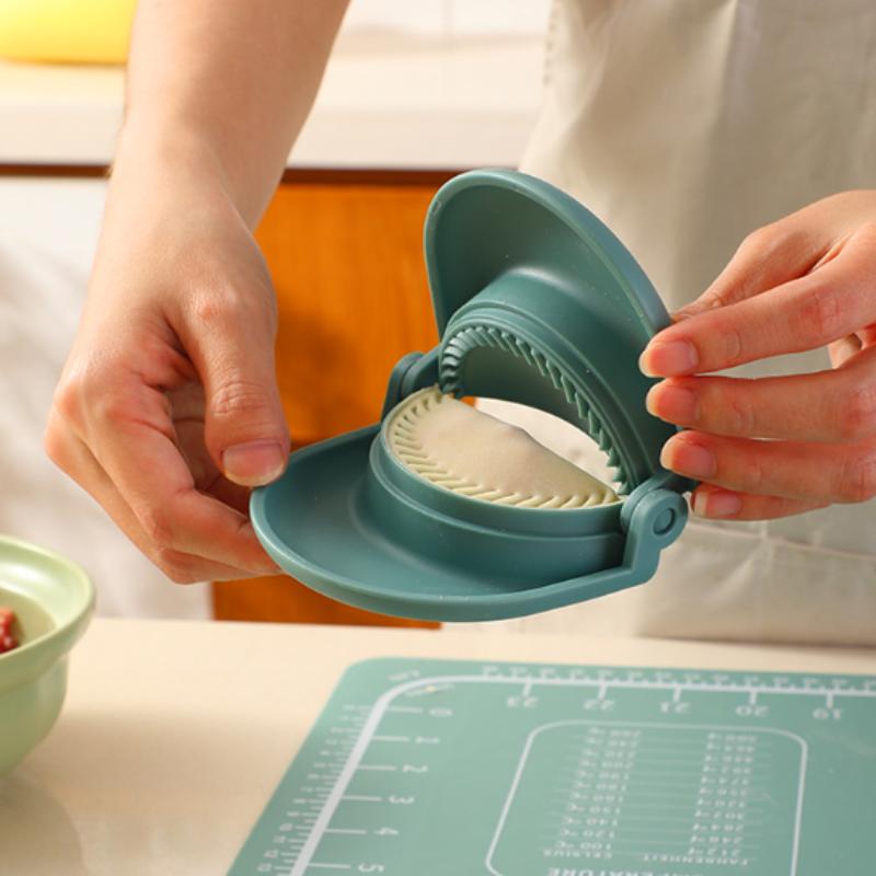 Multifunctional Dumpling Machine Mold Handy Kitchen Gadget for Effortless Pastry Baking
