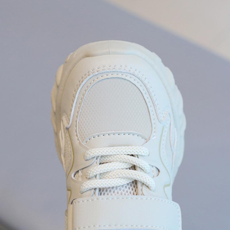 Детские кроссовки. Новые весенние и осенние туфли для папы для мальчиков. Нескользящие маленькие белые туфли для девочек. Детская повседневная обувь на мягкой подошве.