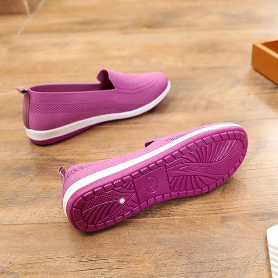 Туфли из старой пекинской ткани. Женские летние туфли с дышащей сеткой. Нескользящая спортивная обувь для женщин среднего и пожилого возраста. Летающая тканая прогулочная обувь.