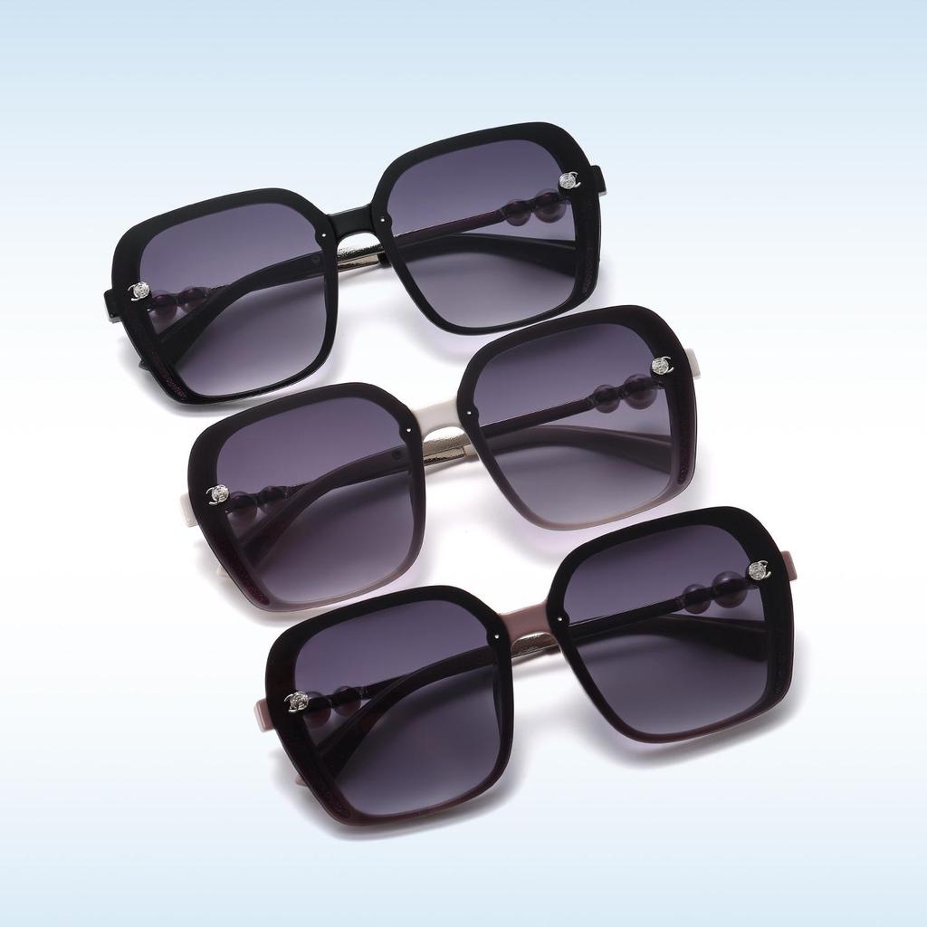 Стильные поляризационные женские солнцезащитные очки с УФ-защитой, украшенные камелией и жемчугом