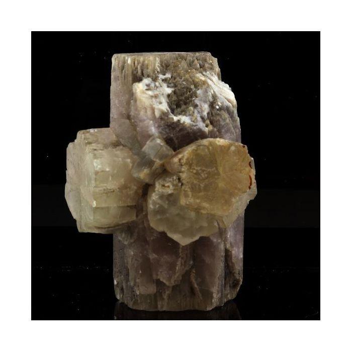 Pierres et Minéraux. Aragonite. 665.5 ct. Minglanilla, Cuenca, Espagne.