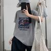 Летняя Новая Модель Свободная Повседневная Уменьшающая Возраст Футболка с Принтом Маленького Медведя с Круглым Вырезом и Коротким Рукавом для Женщин