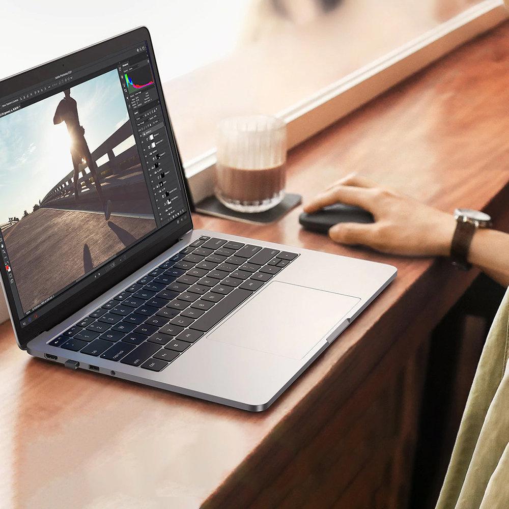 Ugreen MU001 Ergonomic USB Wireless Mouse – Green Finish