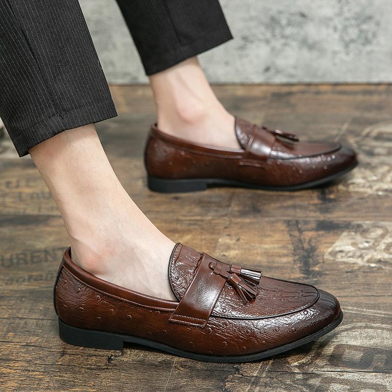 Мужская обувь большого размера новая повседневная кожаная обувь модная британский стиль лоферы на ногу на одной педали с бахромой маленькие кожаные туфли