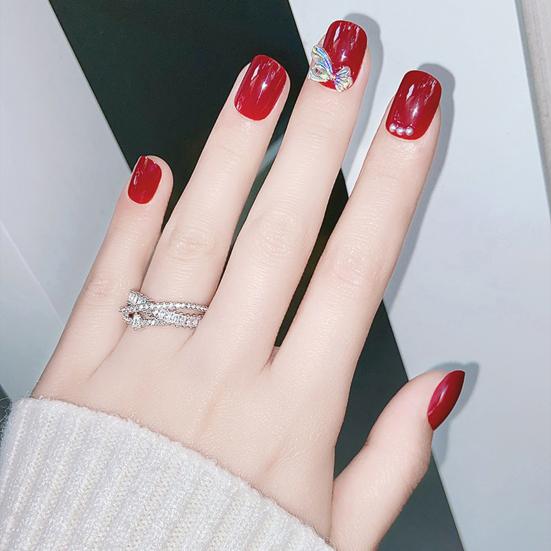 Модные накладные ногти Легко наносятся Привлекательные и устойчивые к выцветанию