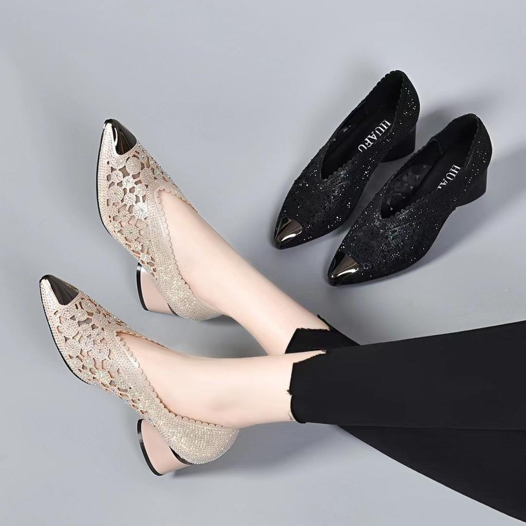 Женские летние тонкие туфли, новые удобные дышащие сетчатые модные универсальные сандалии на толстом каблуке со стразами