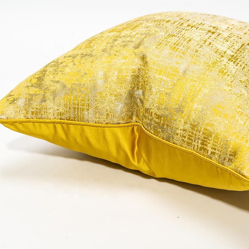 Home Decoration Throw Pillows the Latest Polyester Hotel Home Pillowcase 50*50 Christmas Gift Gold Cushion Cover Pillow Cover