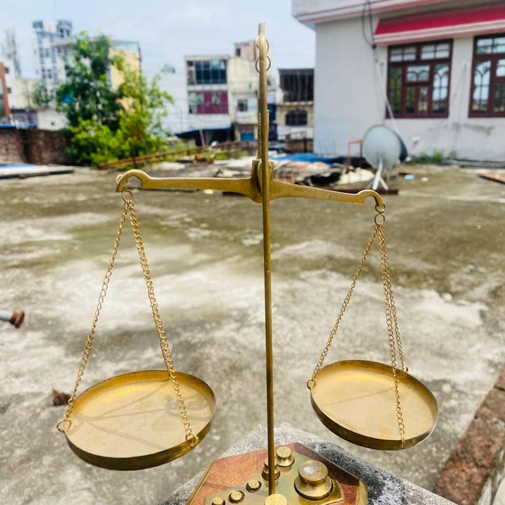 Brass Weighing Balance, Brass & Wood Scale, Diamond and Gold Weighing Scale Apothecary Scale, Home Decorative Small Brass Weight Scale