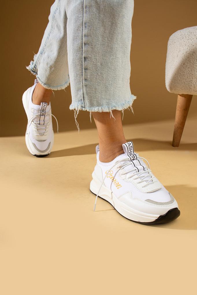 Женские кроссовки на шнуровке с удобной подошвой 36-140-24Queen