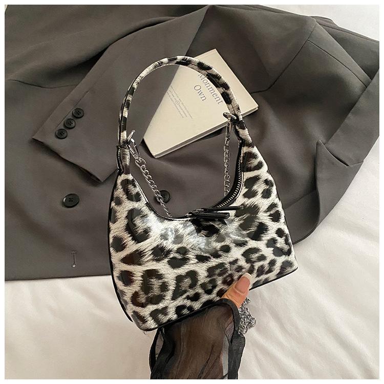 2025 простая и модная сумка-пельмень с леопардовым принтом, высококачественная текстура, повседневная портативная новая контрастная сумка, сумка через плечо, сумка подмышку