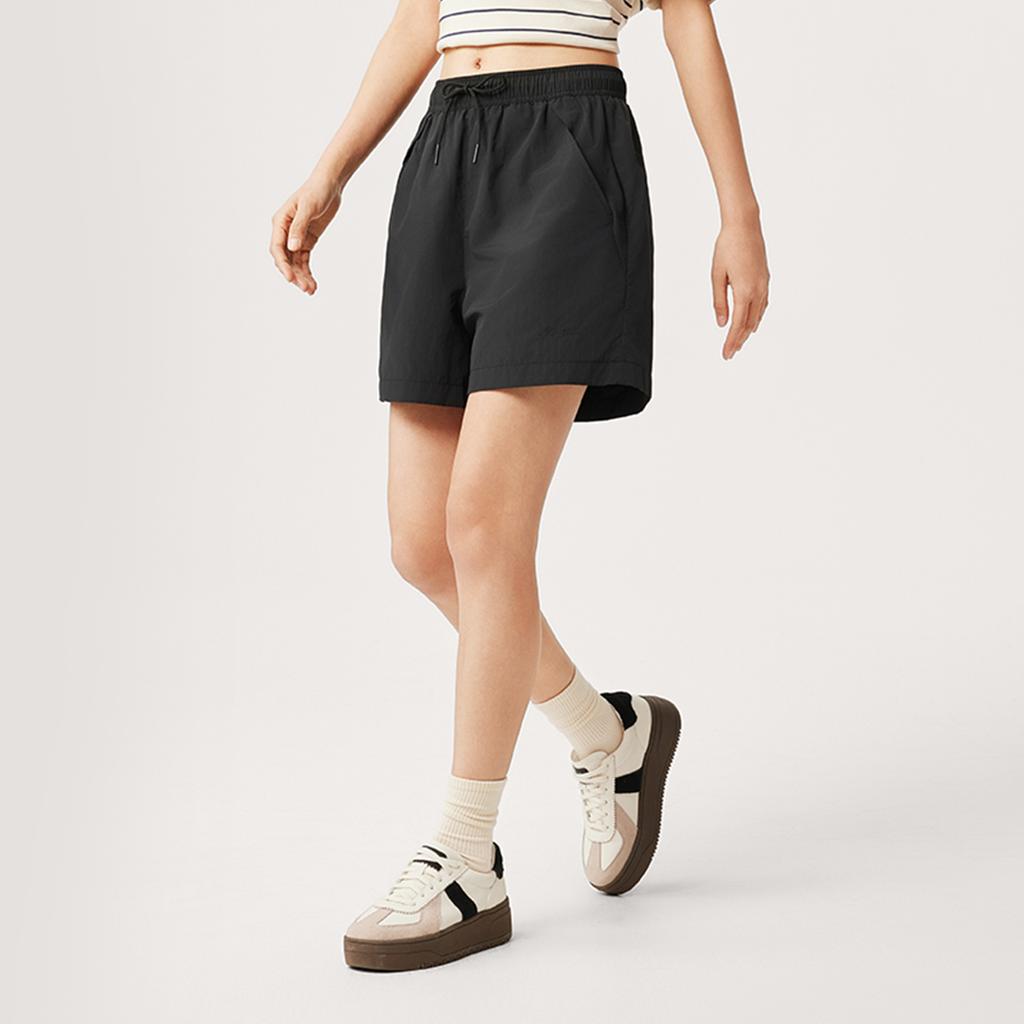 Li Ning Sports Life Collection Casual Shorts Women's Black AKSV172-2