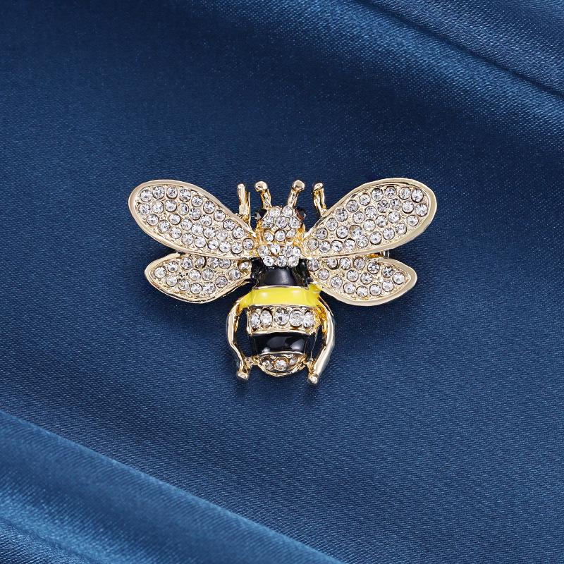 New Style Oil Drip Bee Brooch - Cute Animal Collar Pin, Simple Clothing Accessory