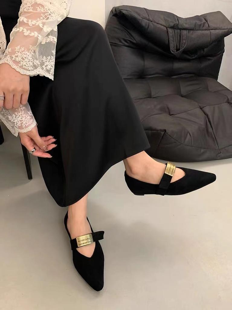 2024 Осень Женские Туфли на Плоской Подошве Низкий Клиновидный Каблук Женские Туфли с Пряжкой Женские Туфли Мэри Джейн Заостренный Носок Туфли-Лодочки Новая Женщина