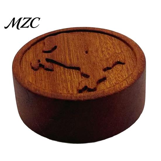 Minimalist Wood Aromatherapy Tool Wooden Essential Oil Diffuser, Cat Paw Horse Engraved Pattern, Round Fragrance Diffuser Pattern Ornament Wood,