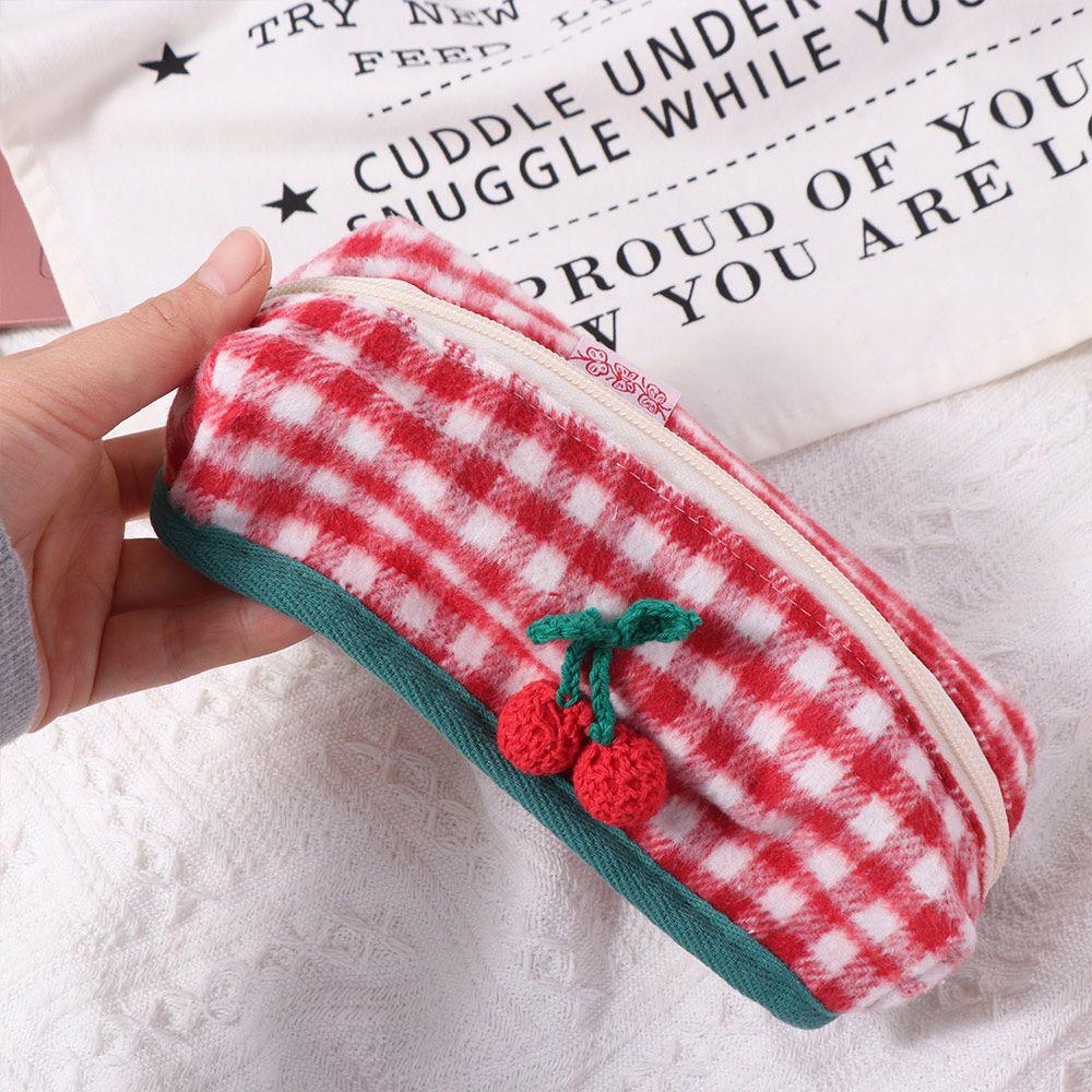Cute Plaid Pencil Case Sweet Cosmetics Zipper Bag Kawaii Travel Toiletry Pockets Travel