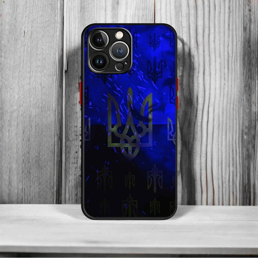 Флаг Украины Украинская Девушка Чехол для Телефона для iPhone 15 16 Pro Max 14 Plus 12 13 11 xs Pro Max 14 Pro Матовый Черный Край