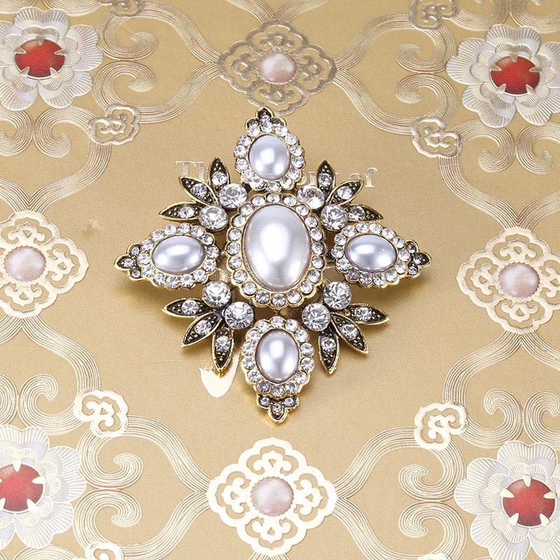Vintage Baroque Pearl Brooch Exaggerated Cross Brooch Brooch Fashion Multifunctional Clothing Accessories