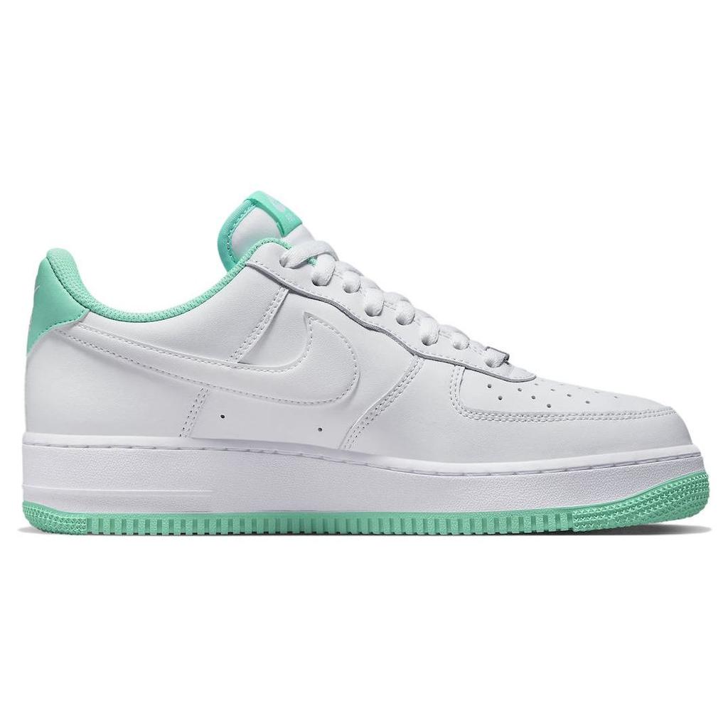 Nike Мужские кроссовки Air Force 1 07 White Light Menta DH7561-107
