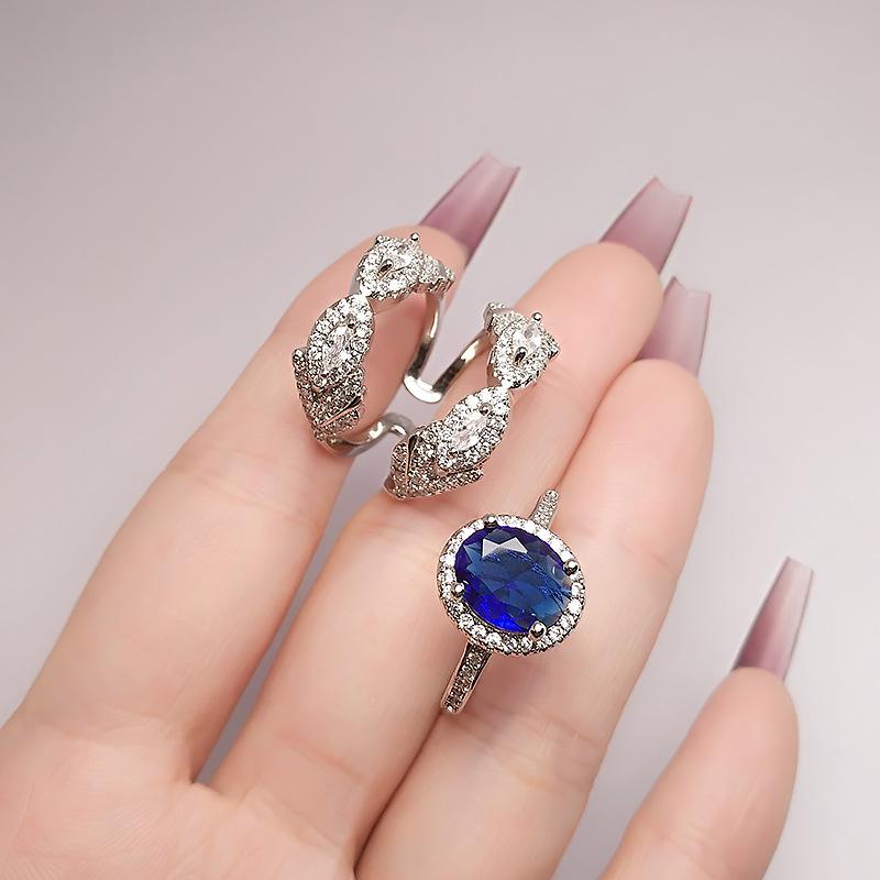 One Or Two Wearing Imitation Emerald Rings, Female Heavy Industry Luxury High-End Sense High Carbon Diamond Red Corundum Full Diamond Blue Stone Rings
