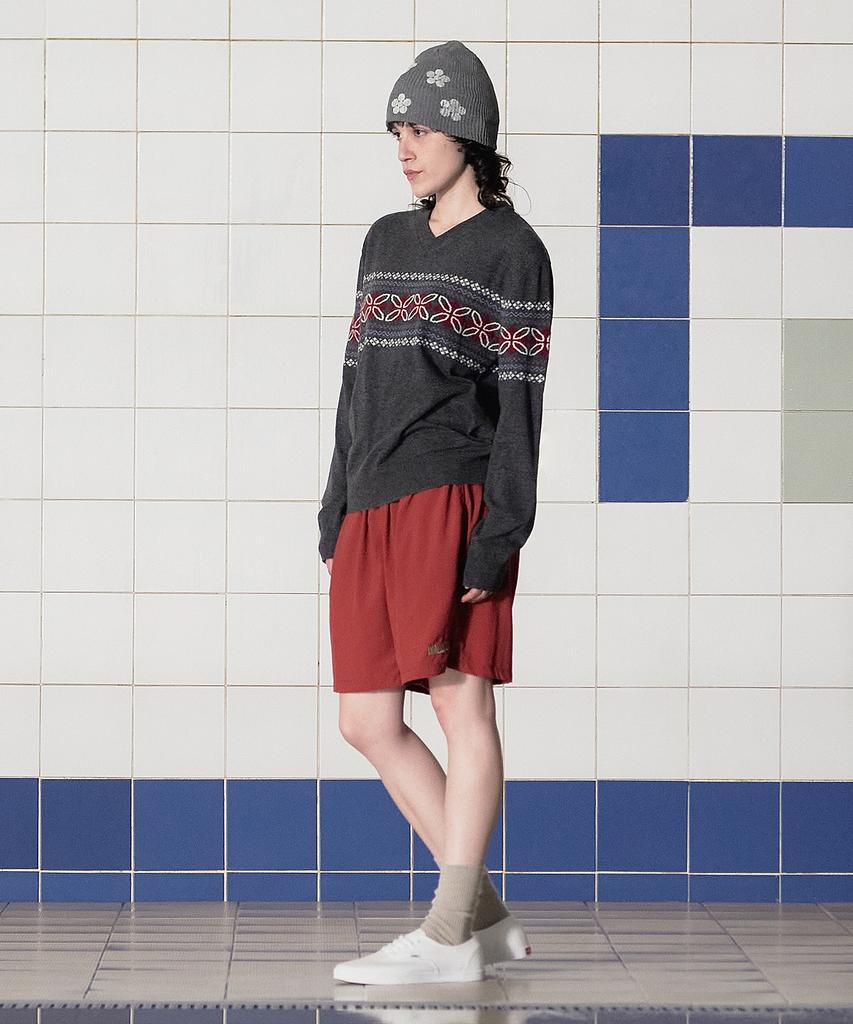 UNALLOYED Clover Argyle V-Neck Knit / Charcoal