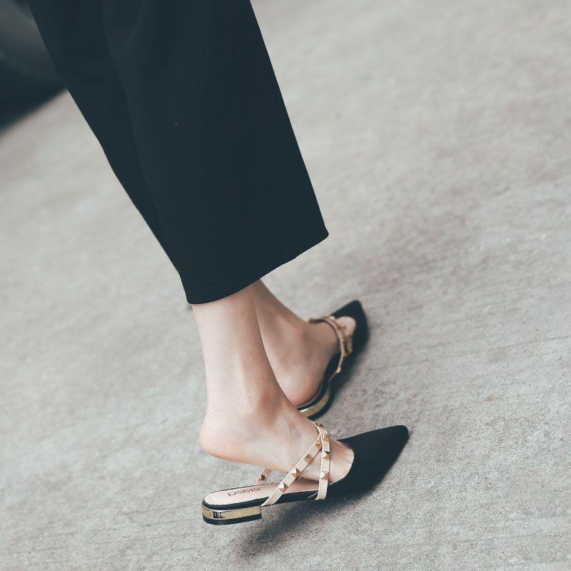 Pointed Slippers Women's Outer Wear 2021 Summer New Fashion Versatile Korean Version Thick Heel Rivet Foot Cover Half Slippers Tide