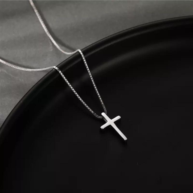 Серебряный крестик в корейском стиле для женщин - Простой, минималистичный, высококачественный кулон на цепочке для ключиц