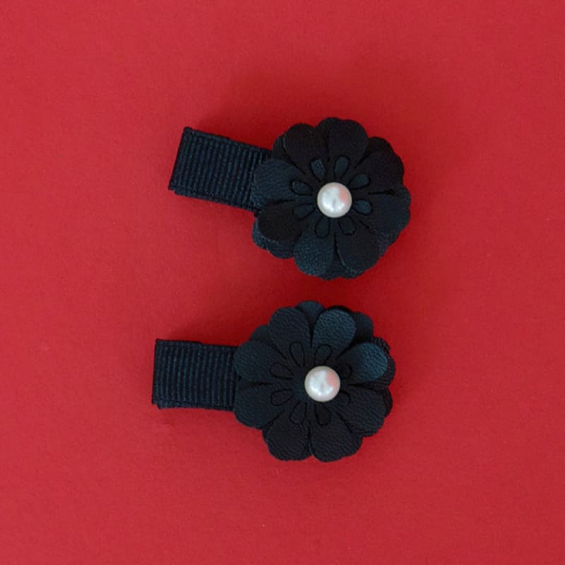 geegee leather flower hair pin - black
