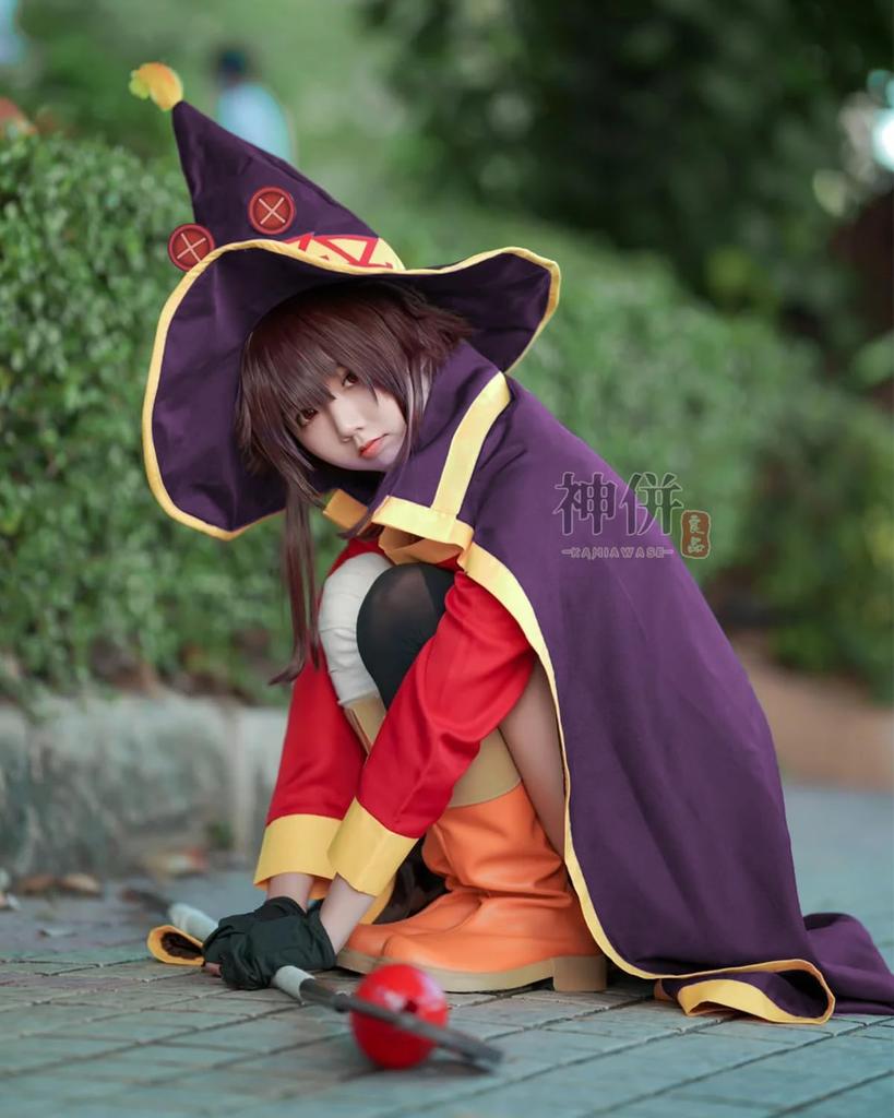 Megumin Cosplay Wig Crimson Demon KonoSubaru Cosplay School Stage Megumin Cosplay Wig Size New [Excellent Quality] Included, Clan, Costume, Adult,