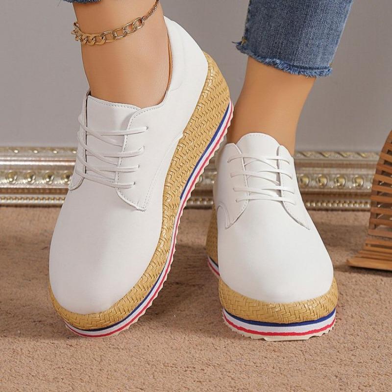 Large Size Women Hiking Shoes 2024 Spring New Flat Heel Sneakers Thick Bottom Lacing Single Shoes Female Women Sneakers Size 42