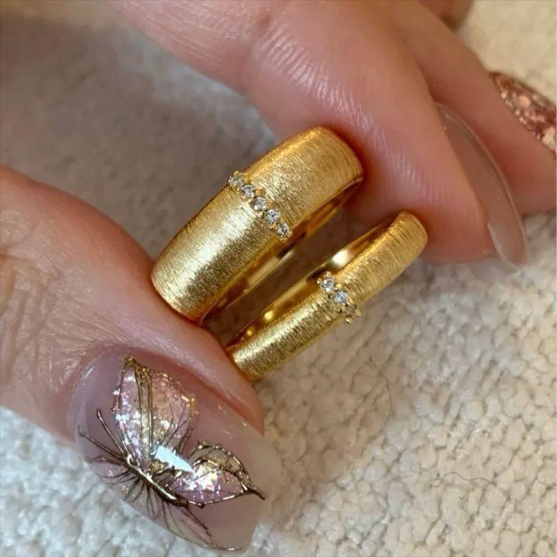 Elegant Lightweight Luxe Copper Ring With Unique Geometry And Glittering Details