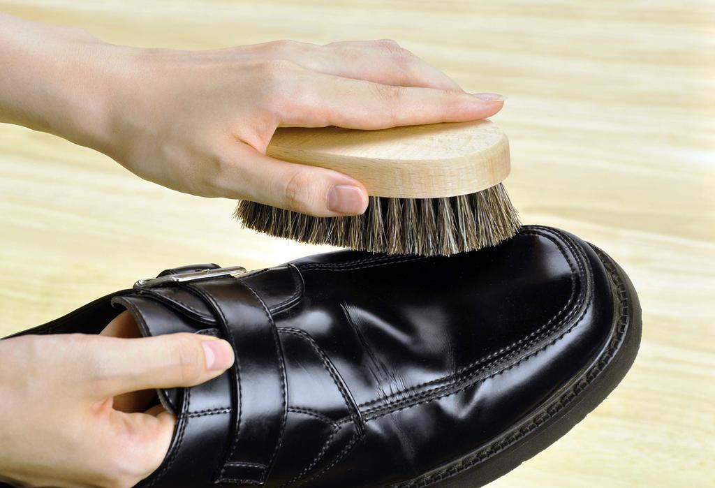 Японская щетка Sakai Sangyo для кожаных изделий, 120 мм, конский волос, для удаления пыли, финишной полировки и ухода. Идеально для кожаной обуви, Fath