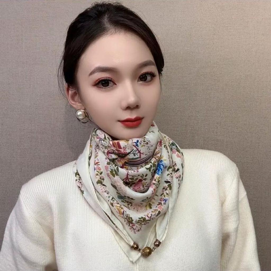Junjun live broadcast popular leopard print silk scarf women's magnetic buckle new scarf autumn and winter cotton and linen neck scarf triangle scarf