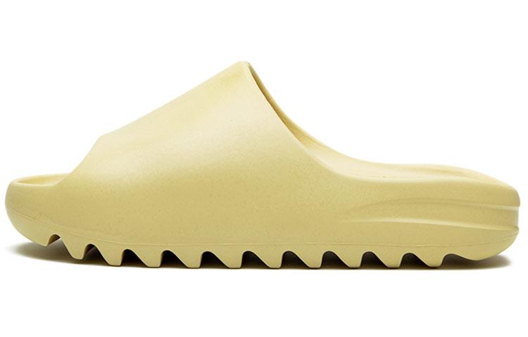 Шлепанцы Yeezy Adidas Originals 'Desert Sand' FW6344