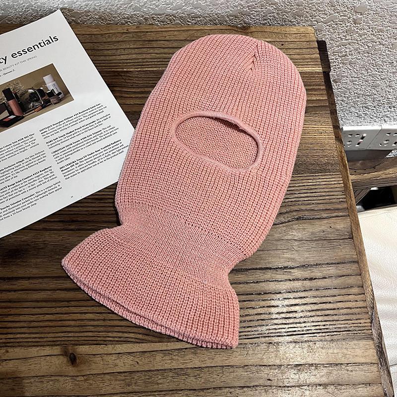 Knitted Hat Unisex For Winter With Windproof Features And Stylish Gift Design