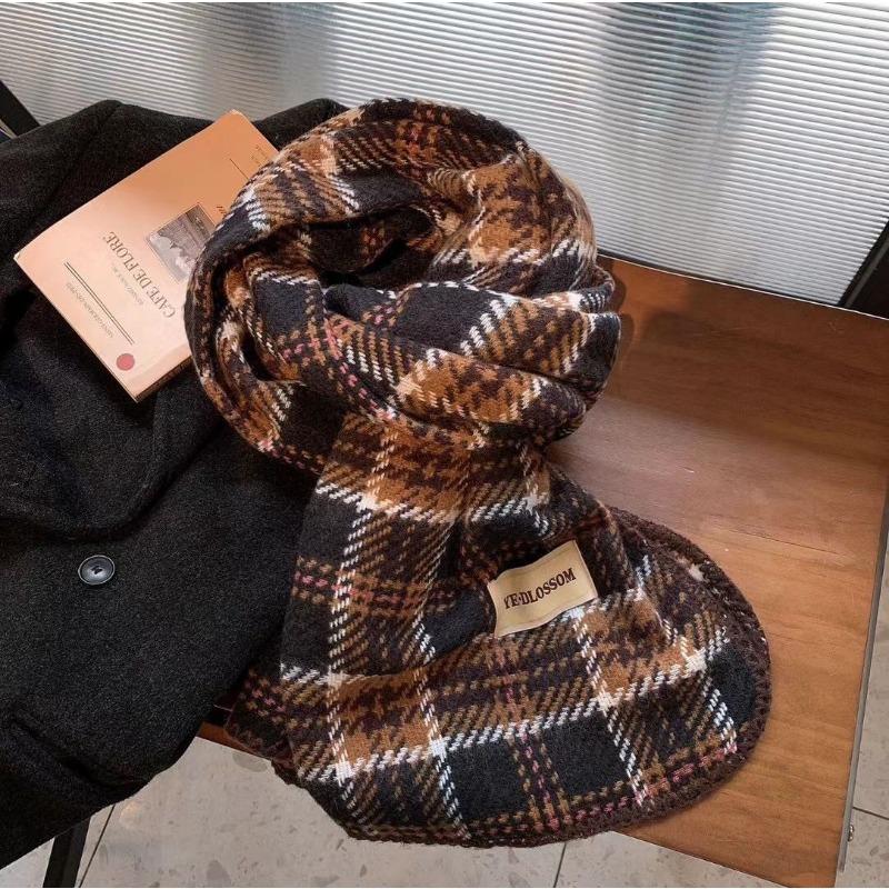 Autumn and Winter Warm British Christmas Plaid Red Scarf Men and Women Couples Enlarged Shawl Scarf Imitation Cashmere Scarf