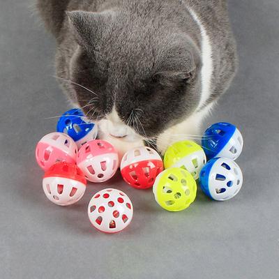 Игрушка для кошки мяч со звонком интерактивная игрушка для кошки разноцветный пластиковый полый игрушечный мяч товары для питомцев