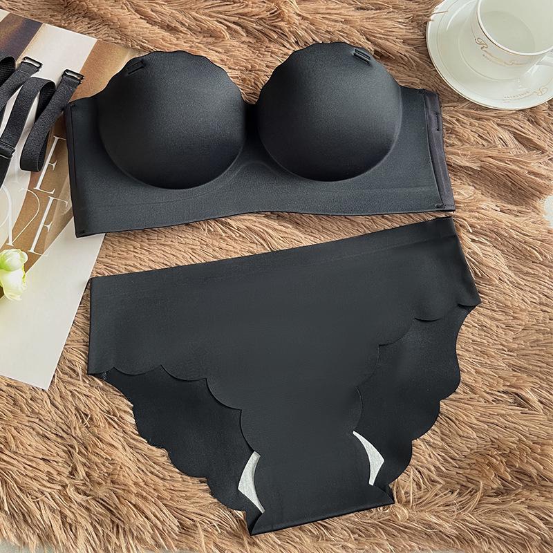 Нескользящий бесшовный комплект нижнего белья пуш-ап без бретелей для маленькой груди