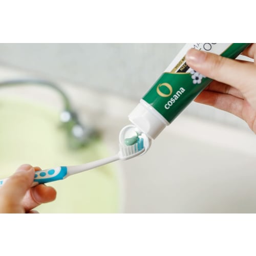 Cosana New Zealand Propolis & Manuka Honey MGO400 + Manuka Oil Toothpaste (Green) 100g