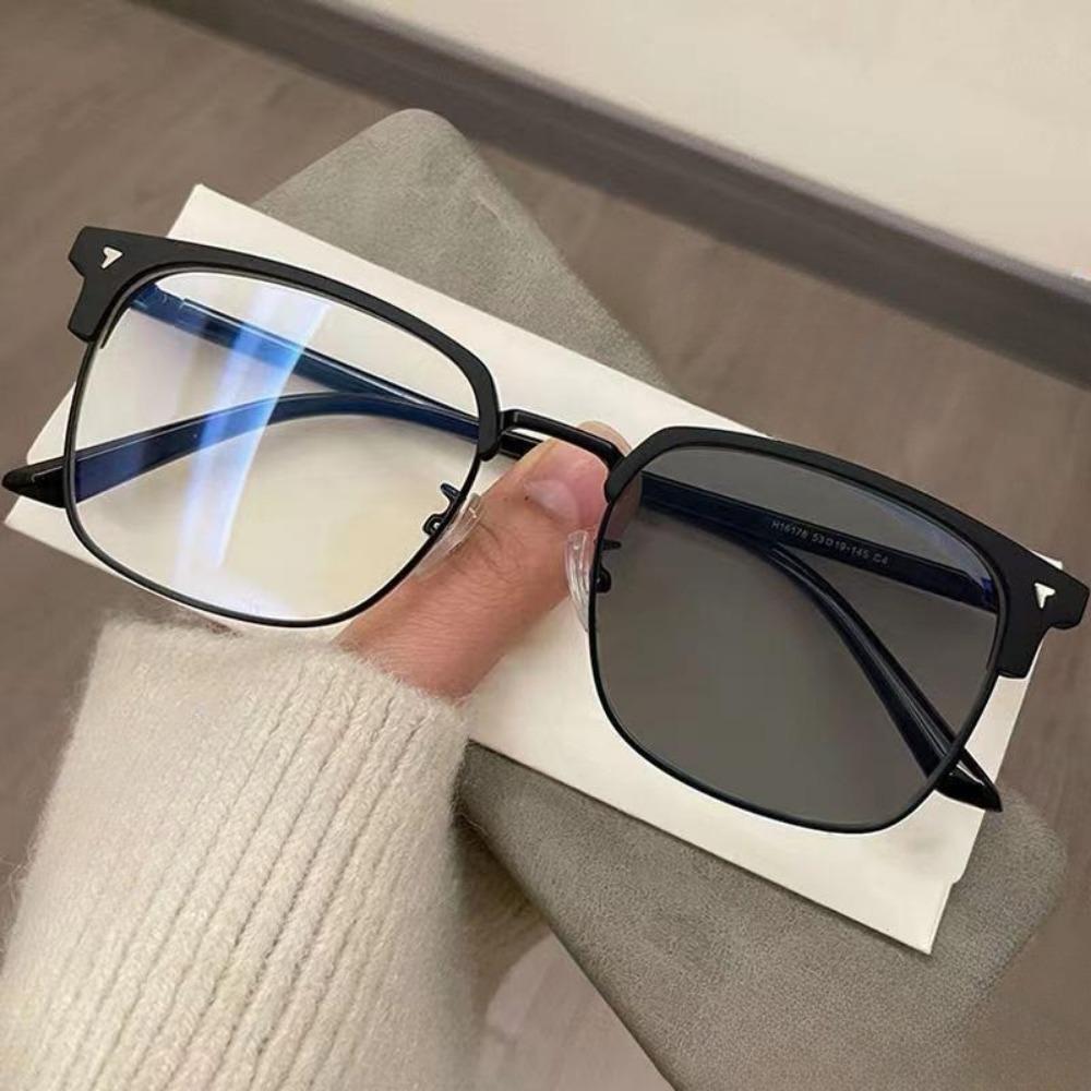 Photochromic Anti Blue Light Eyeglasses Square Metal Frame Computer Glasses for Women Men