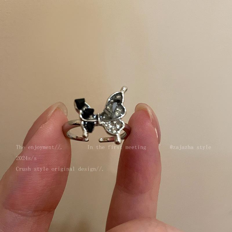 Стильное серебряное кольцо с цирконием для женщин - легкий роскошный открытый дизайн, идеально подходит для указательного пальца