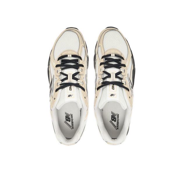 Кроссовки New Balance U7404OO