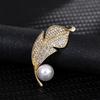 Brooch High-End Sense Niche High-End Women'S Silk Scarf Buckle Alloy Corsage Small Fragrant Wind Pearl Rhinestone High-End